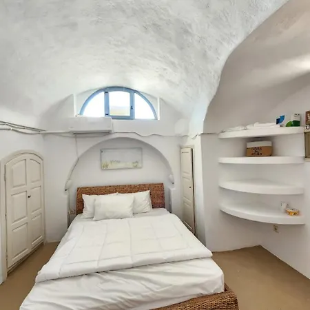 New Ryan's Cave In Emporio Center דירה *